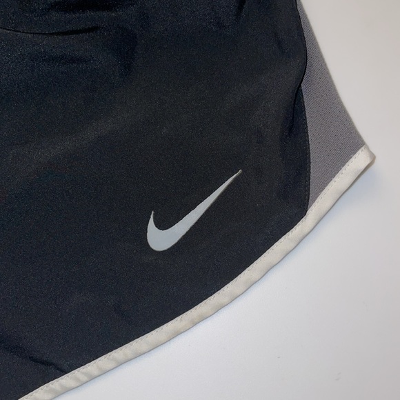 Women’s NIKE Dri fit shorts - Picture 2 of 3